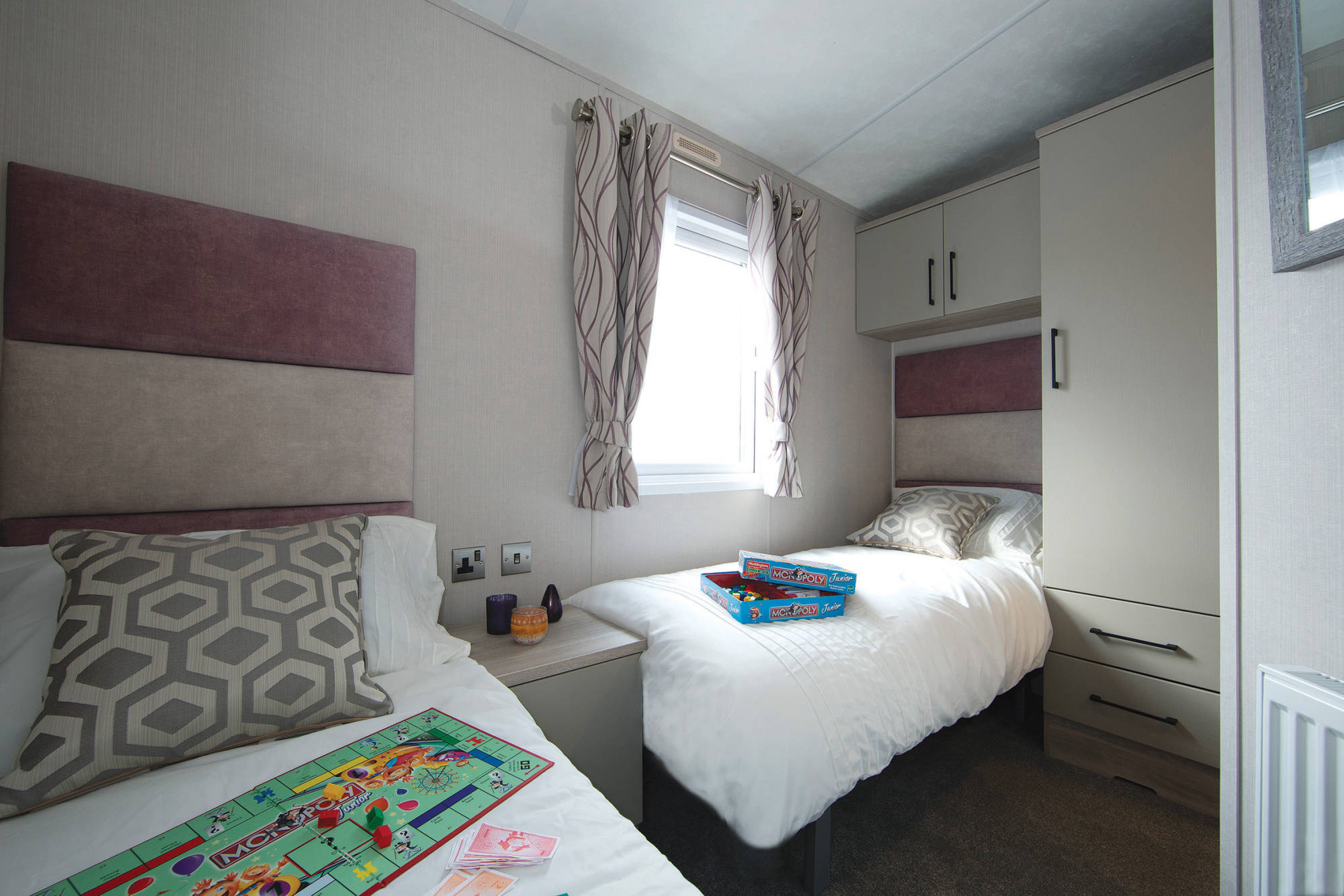 Delta Superior Deluxe Caravan Double